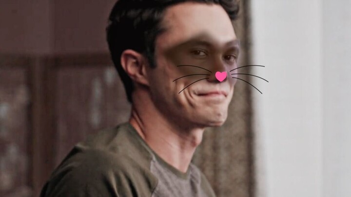 พี่ชายสังเกตเห็นความผิดปกติของพี่สาว