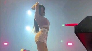 有这女朋友了 你几点回家