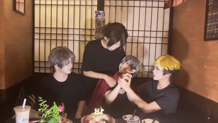 Đội Bắc, đồng đội của bạn toàn là gay à?