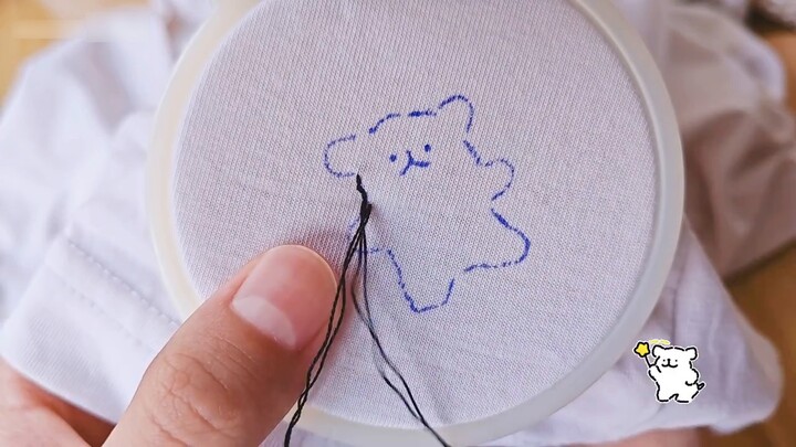 【Embroidery】Learn in two minutes! A line puppy is embroidered on the T-shirt~