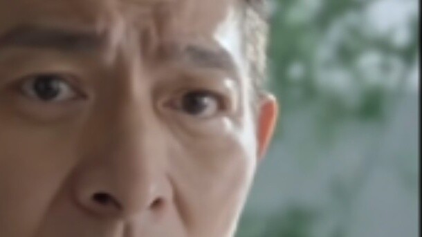 #ดาราดังที่ฉายแสงบนเลนส์พรมแดงของหนัง แต่พอกลับบ้าน กลับไม่เหลืออะไรนอกจากความเงียบและพูดไม่ออก