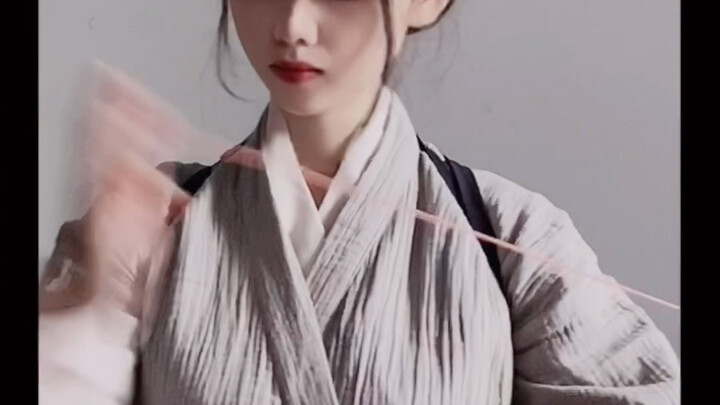Girl playing with a yo-yo