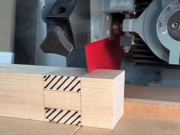 Muốn làm tốt việc thì trước tiên phải mài sắc công cụ.