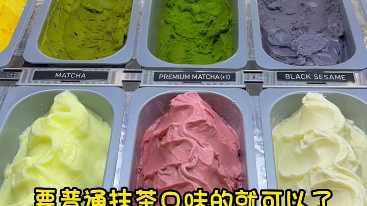 Máy gắp thú không làm việc chính lại bán kem❗️