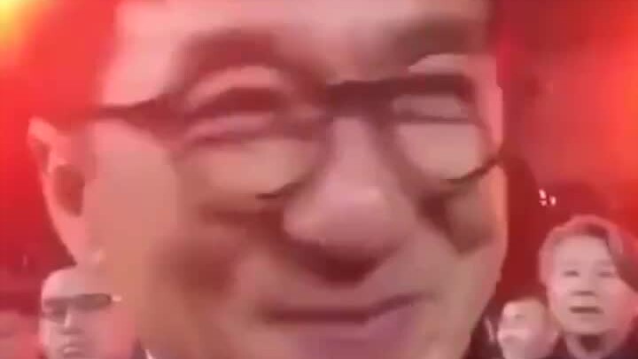 نحن جميعا ممثلون، ولكنك أنت تشا تشا هوي
