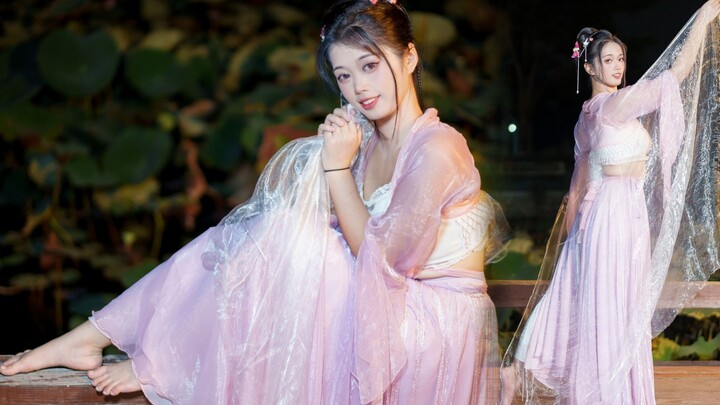 [Jin Fu Fu] Xian Yao ❀ Kamu adalah peri yang tidak makan kembang api, menari dengan burung phoenix d
