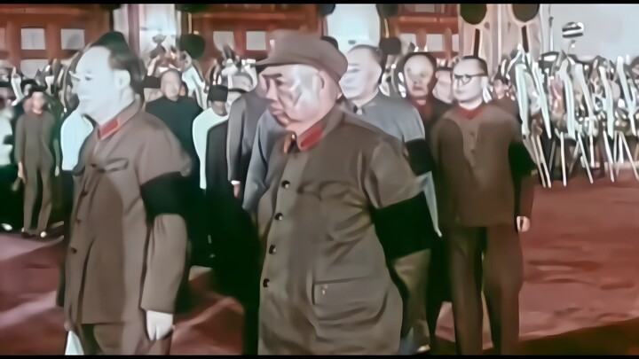 الشعب يخلّد ذكراك إلى الأبد