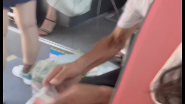 عادت مديرة الشبكة المفقودة وو ليلي إلى الساحة