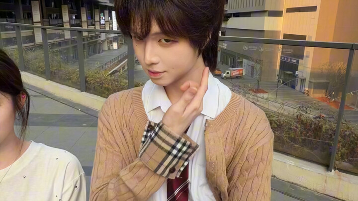 เวลาออกไปเที่ยวกับเพื่อนสนิทแล้วโดนผู้ปกครองจับได้ มันจะเป็นแบบนี้: