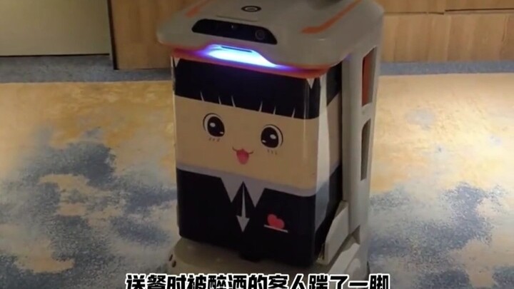 في تلك اللحظة، شعر عمالقة الثيران والخيول بالتعاطف الشديد مع "عمالقة الثيران والخيول الإلكترونية" #a