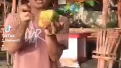 Ang hirap mag hiwa kaya buohin na Natin😅