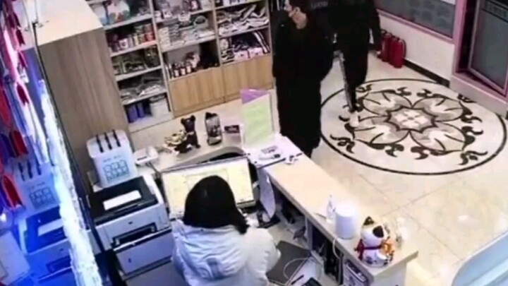 [Zhang Yixing] Late-Night Trip to Buy Cold Medicine for the Crown Prince — I’ve Been Wanting to Be Z