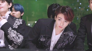 [Jungkook]  Có dám nhìn vào mắt cậu ấy 5 giây không?