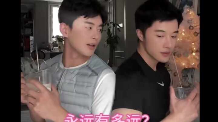 ทลายเส้นแบ่งทางเพศ: หนุ่มๆ สวมรองเท้าส้นสูง แสดงเสน่ห์ในแบบที่แตกต่าง!