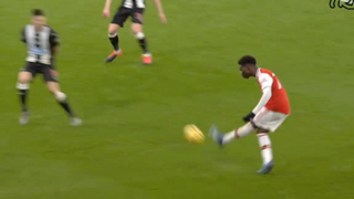 Bukayo Saka - Ngôi sao đáng hứa hẹn nhất của Arsenal hiện tại