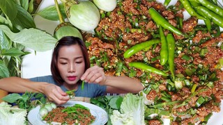 ก้อยเนื้อมะนาว เผ็ดๆส้มๆ แซ่บคัก กับบรรยากาศฝนตกเหมิดมื้อ 7/ก.ค/64
