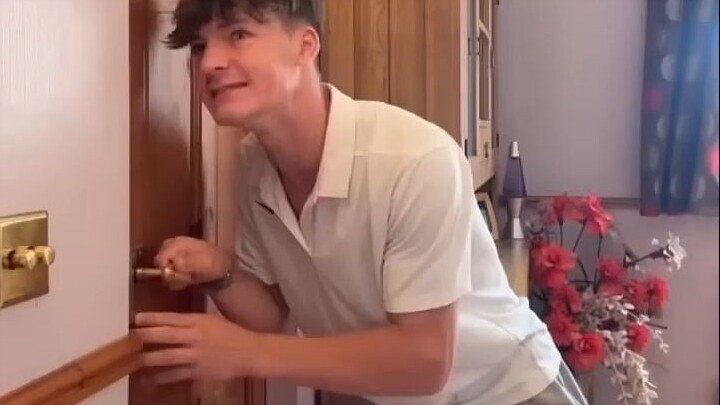 ใช่คู่นี้ไม่ใช่เหรอ? พ่อแม่นอน vs ฉันนอน