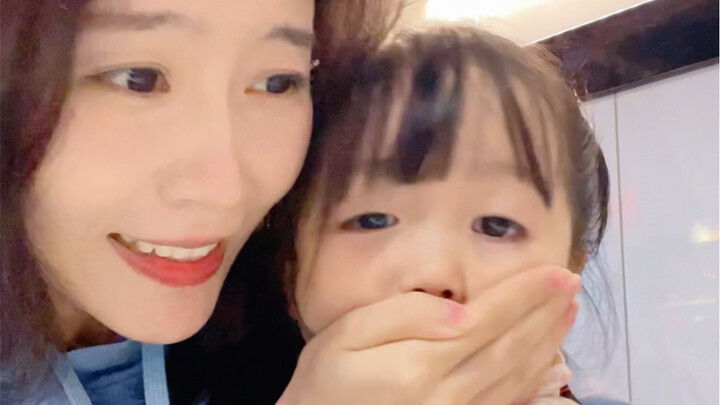 หุบปากซะ! อย่าทำให้ฉันเสียหน้าต่อหน้าคนอื่นนะ!!