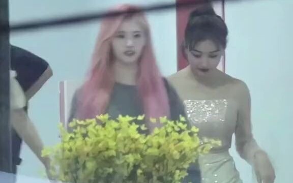 Nayeon mới là bà chủ thực sự!