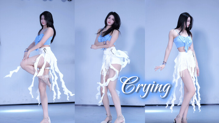 Three-Show Tour: White and Blue Gentle Lady-Style Comeback Outfit | Stellar – Crying Promotional Sta