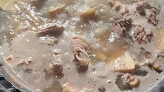 中午六公斤大骚羊肉煮糊[苦涩][苦涩][苦涩][苦涩]