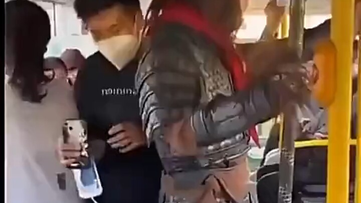 Khỉ: Ghét loài người không có ranh giới!