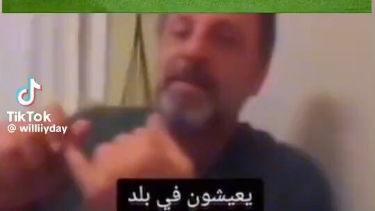 الناس ما تيأس من المنتخب يمكن يعمل زي الأرجنتين في كأس العالم خسرت أمام السعودية وربحت في الباقي 😹