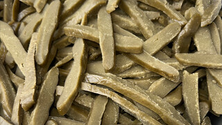 Today I'm making "chishi teng" and heading into the village to sell it.