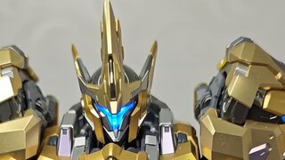 การเปรียบเทียบระหว่าง Lake Knight Limited Edition และ Regular Edition