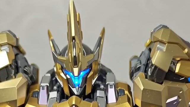 Comparison between the Lake Knight Limited Edition and the Regular Edition