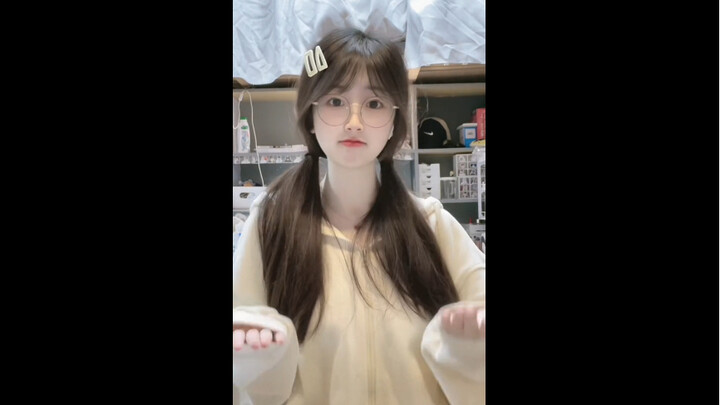 Hilarious before-and-after contrast hahahahaha