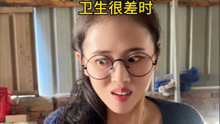 “Familiar Stall, Strangely Unhygienic”