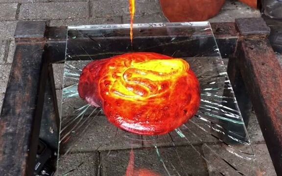 Magma vs. 10mm Glass: Will It Melt and Shatter, or Be Crushed?