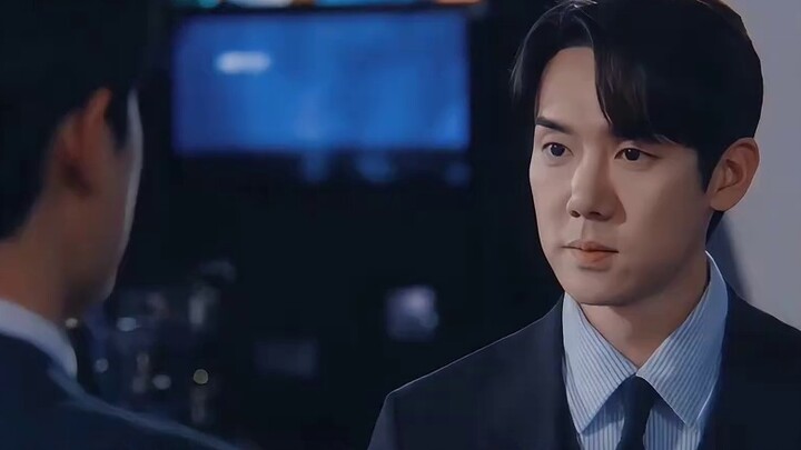 Bai Siyan must be very disappointed, being betrayed by the person he trusted the most