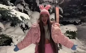 ปวดไหล่มากอะช่วงนี้! เป็นเพราะแบกความสวยมากไปหน่อย