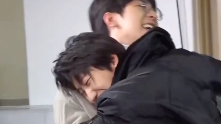 Xu Minghao, anh chơi game kiểu vậy à?