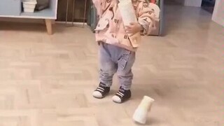 建议改成：永 动 娃
