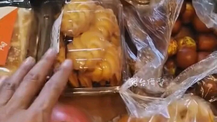 女儿回家隔离七天，爸爸准备的“自生自灭”套餐，网友：这哪里是隔离，这是度假！