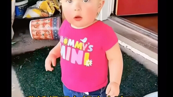 لا أستطيع التوقف عن الضحك! الوالدان يقولان إنهما جائعان لدرجة أنهما سيأكلان الأطفال، جوائز الإجابات 