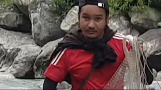 cast net fishing in Nepal | himalayan trout fishing with handmade cast net |