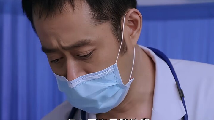 Kakek pengumpul barang rongsokan tak punya uang untuk berobat ke rumah sakit, akhirnya dokter memili