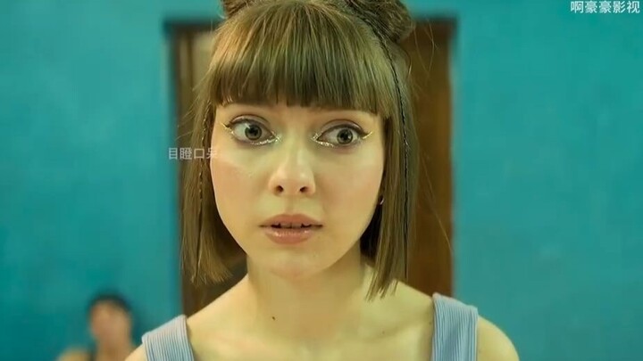 Ngay khi vừa thức dậy vào sáng sớm, cậu bé này đã khiến mẹ vô cùng xấu hổ.