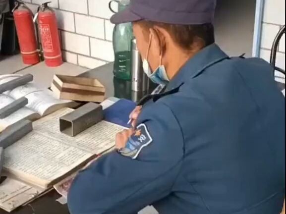 You look so cute when you’re being serious.