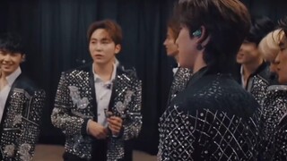 Quý Bát, cún con giận rồi, chỉ có Tiểu Bát dỗ dành mới hiệu quả.