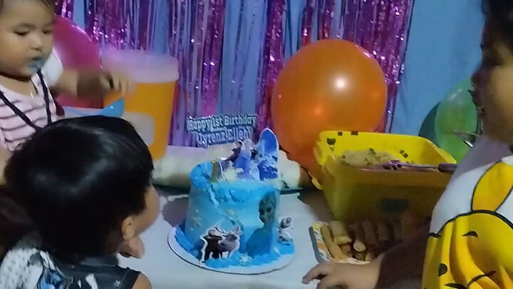 1 yr old brthday