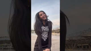 Hum To Dewaane Hue Yaar #vinafan #bollywood #parodiindia #humtodewaane #shahrukhkhan #srk