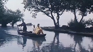 The ancient life scenes in old movies have been restored, as if you have really traveled back to anc