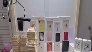 Máy vuốt kỳ lạ của Nhật Bản