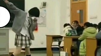 [Detective Conan] performed the Conan dance at the class meeting!!!