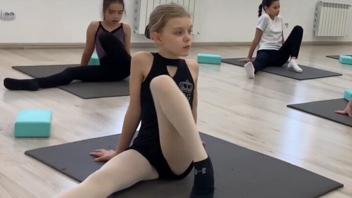 欧美学生舞蹈训练